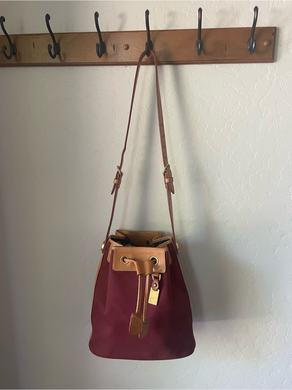 🇺🇸 Vintage Dooney & Bourke Bucket Bag - Made in USA